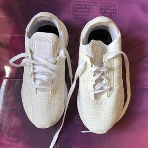 Kids adidas swift run sneakers